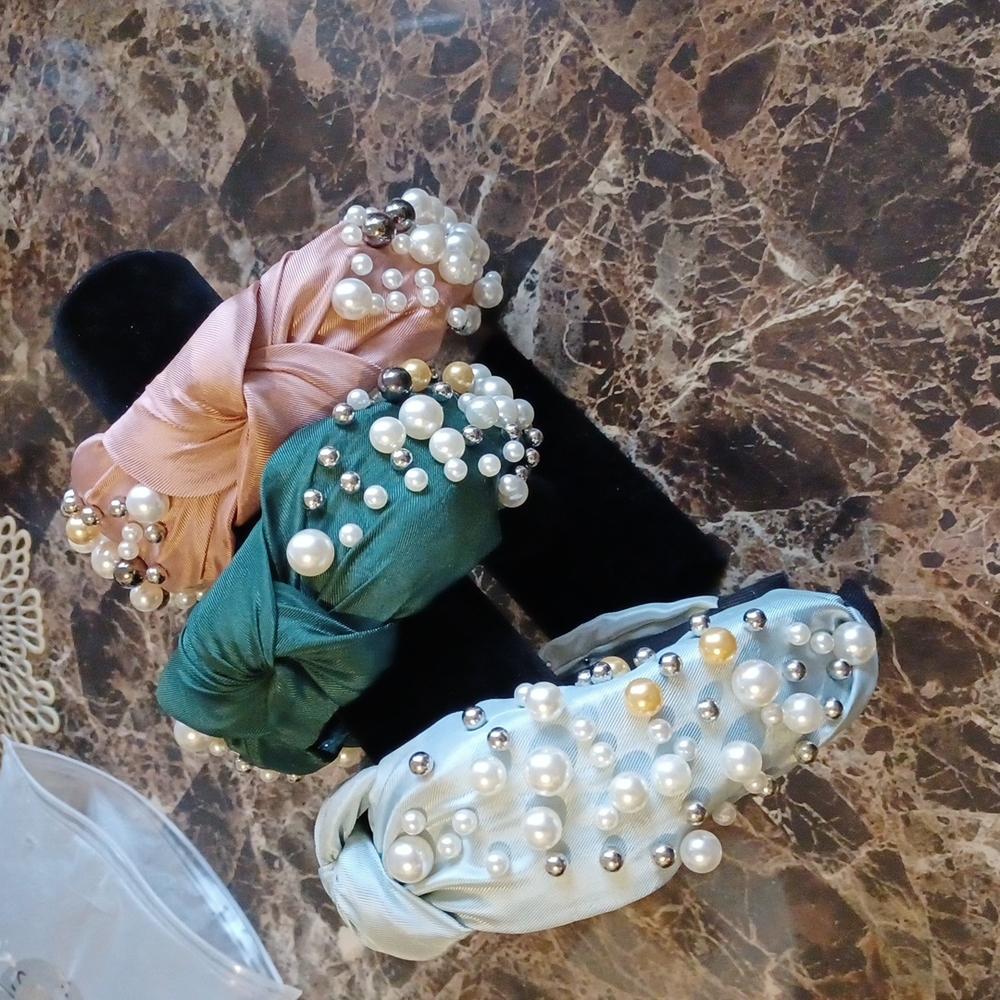 Pearl headband I